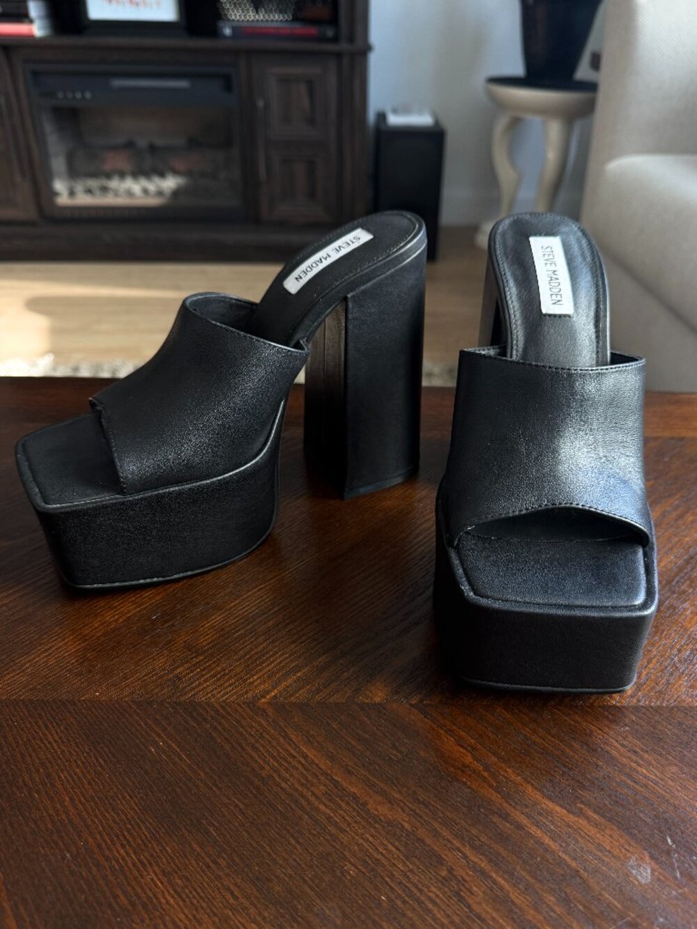 STEVE MADDEN Trixie Black Leather Towering Platform Mules | 9M | NWOT